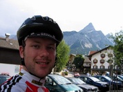 Der Autor dieser Website in Ehrwald, im Hintergrund die Sonnenspitze